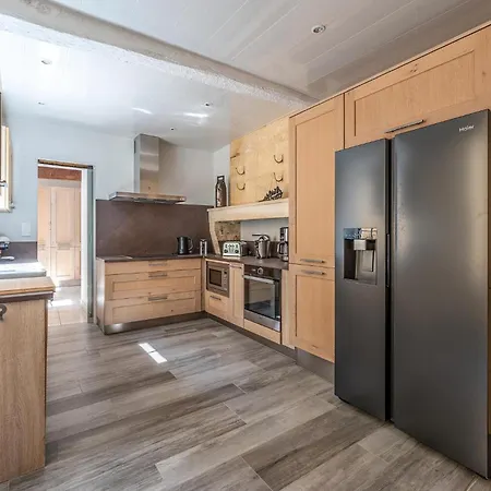 Prázdninový dům Superbe Maison Avec Piscine Rauzan